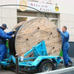 Déploiement d’un touret de câbles sur chantier